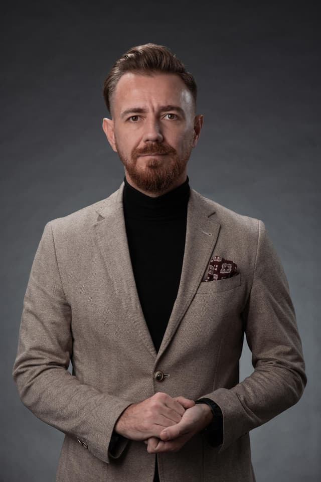 Max Mustermann